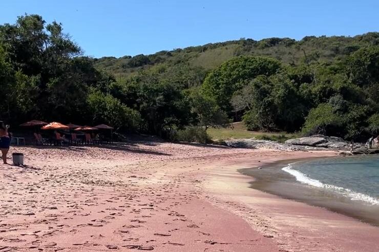 praia do forno em buzios